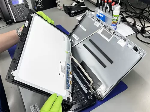 laptop-screen-repairs-product-image-1-b2c